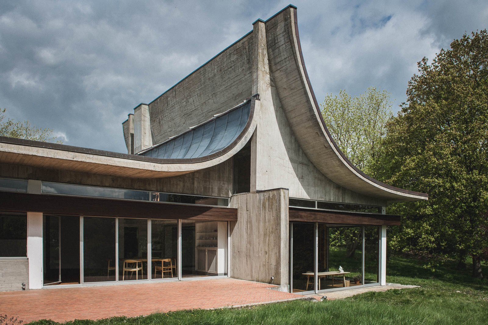 Architectural Masterpiece By Claude Parent Near Paris Villa in Bois-le-Roi, Normandy, France
