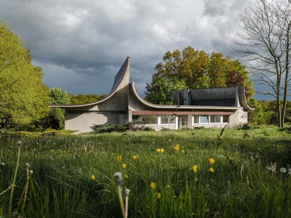 Villa in Bois-le-Roi, Normandy, France