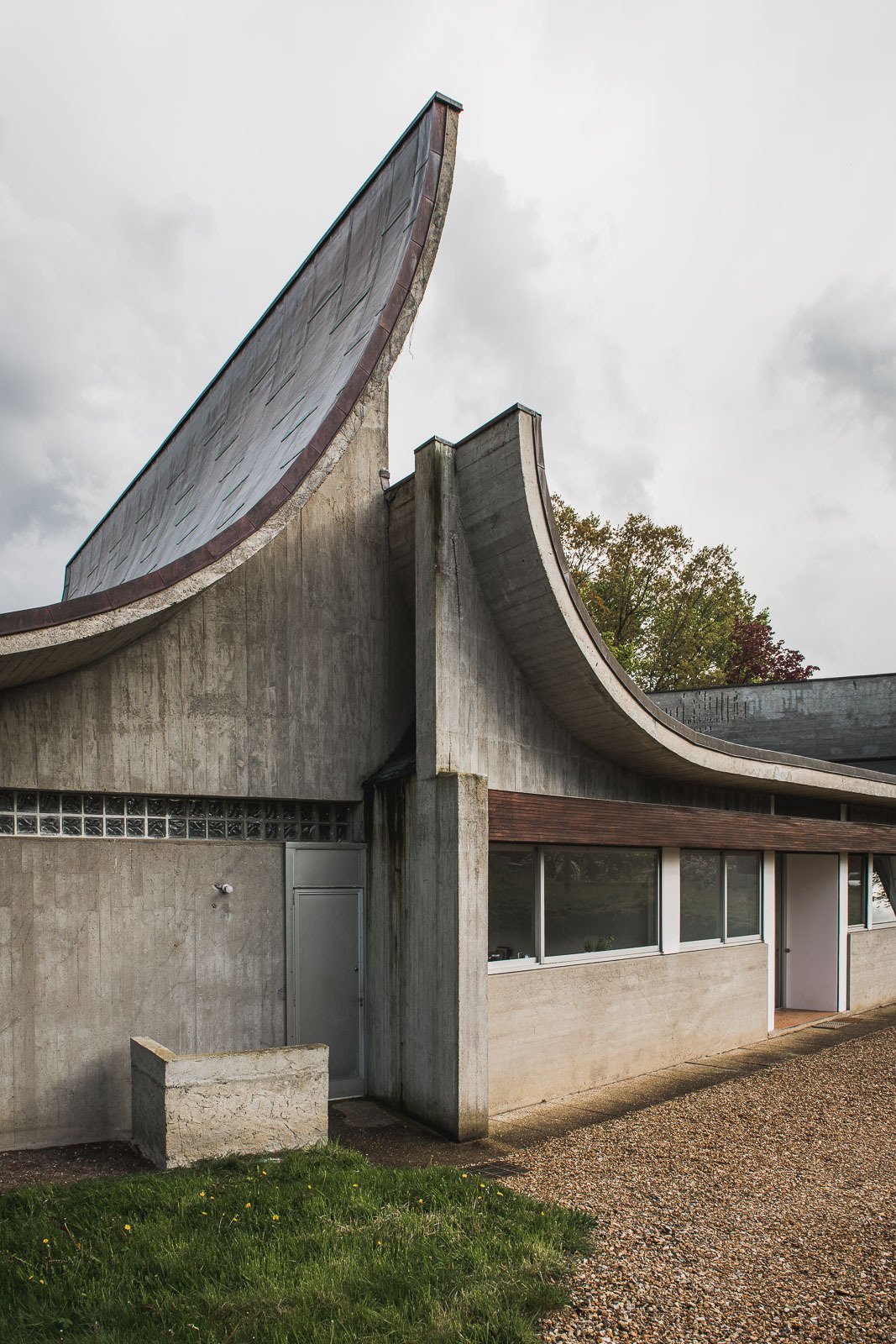 Architectural Masterpiece By Claude Parent Near Paris Villa in Bois-le-Roi, Normandy, France