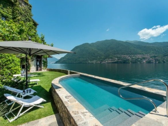 Villa in Como, Lombardy, Italy