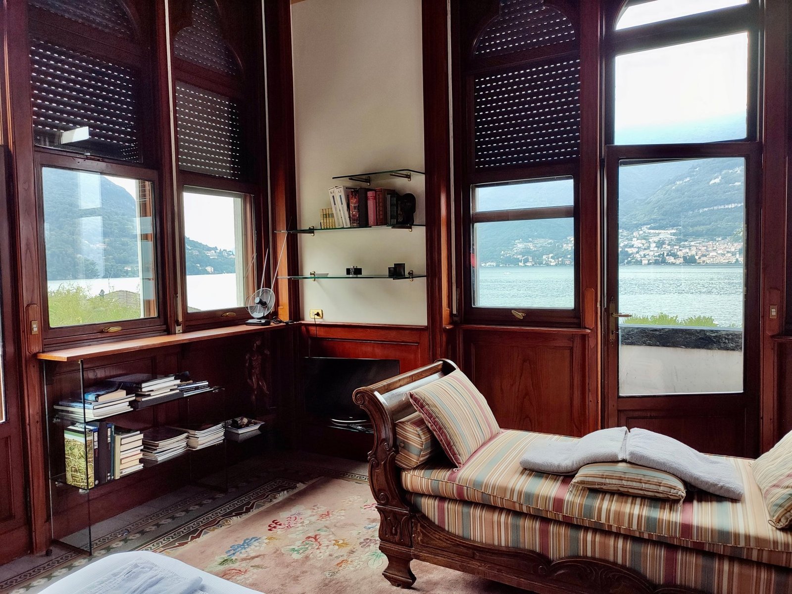 Villa in Faggeto Lario, Lombardy, Italy