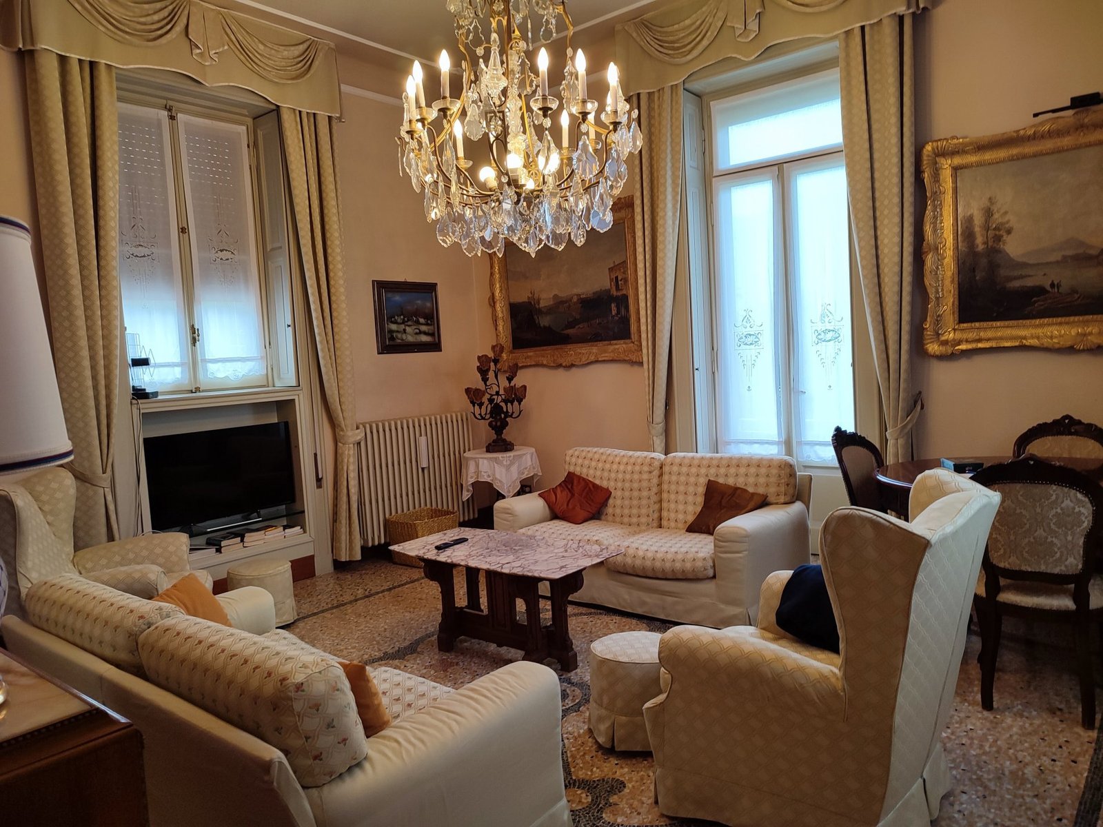 Villa in Faggeto Lario, Lombardy, Italy