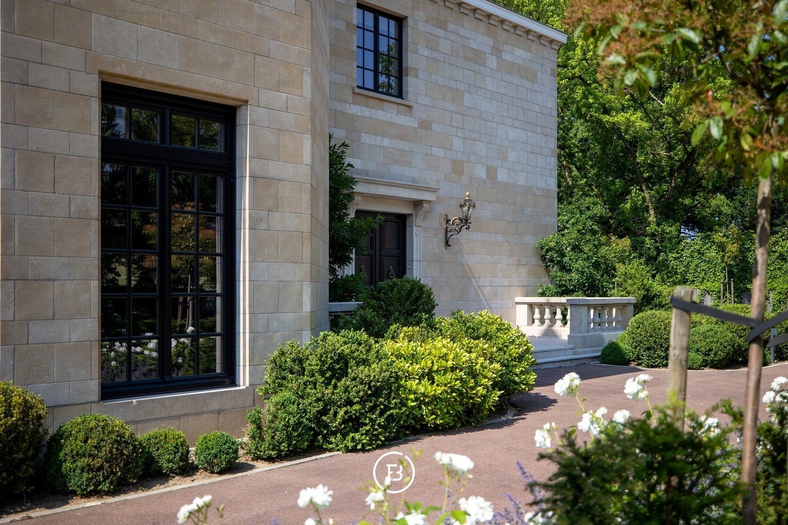 Classic Pearl Villa in Forest, Brussels, Belgium