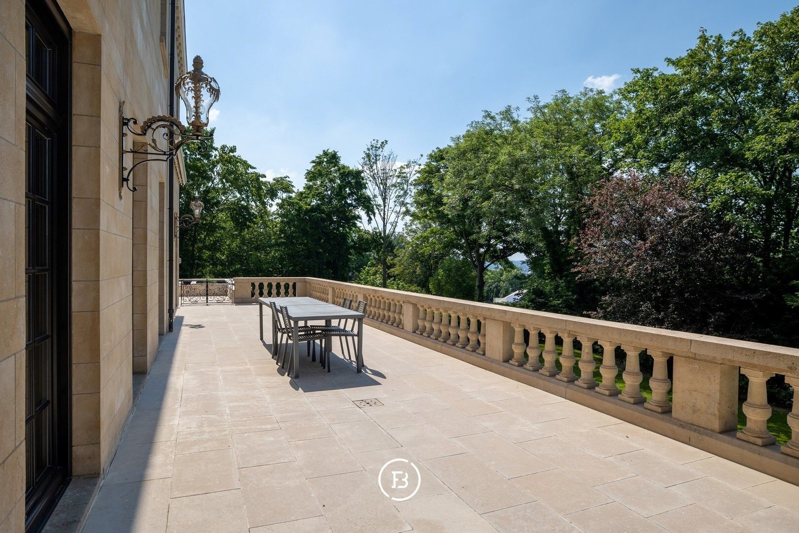 Classic Pearl Villa in Forest, Brussels, Belgium