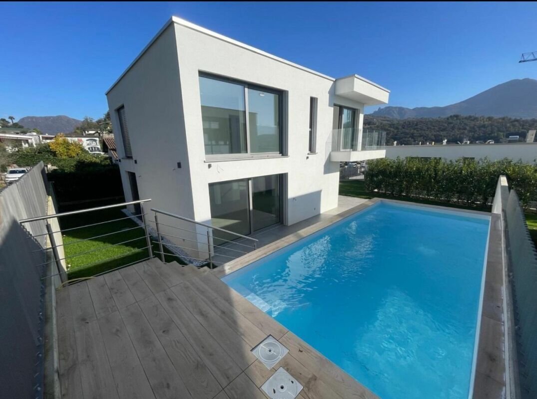 Villa in Gravesano, Ticino, Switzerland