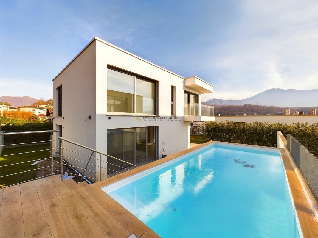 Villa in Gravesano, Ticino, Switzerland