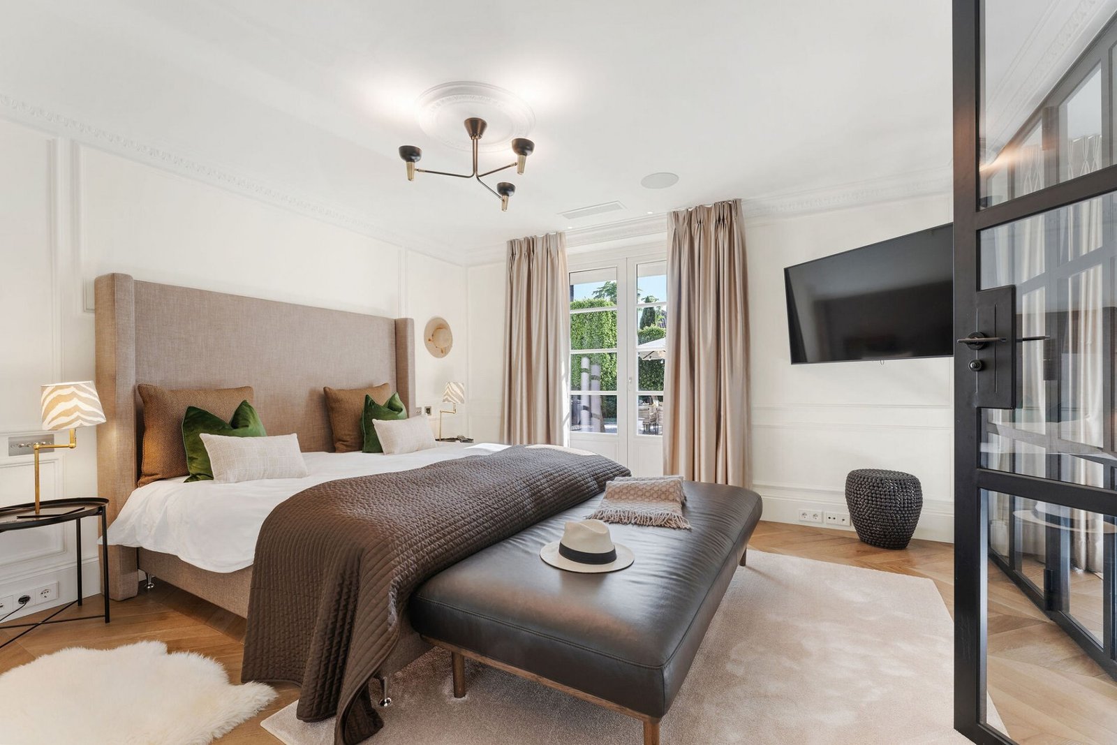 Exquisite Marbella Villa With Panoramic Sea Views And Unrivaled Luxury Amenities Villa in Marbella, Andalusia, Spain