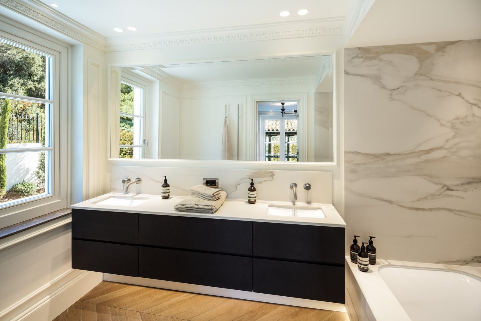 Exquisite Marbella Villa With Panoramic Sea Views And Unrivaled Luxury Amenities Villa in Marbella, Andalusia, Spain