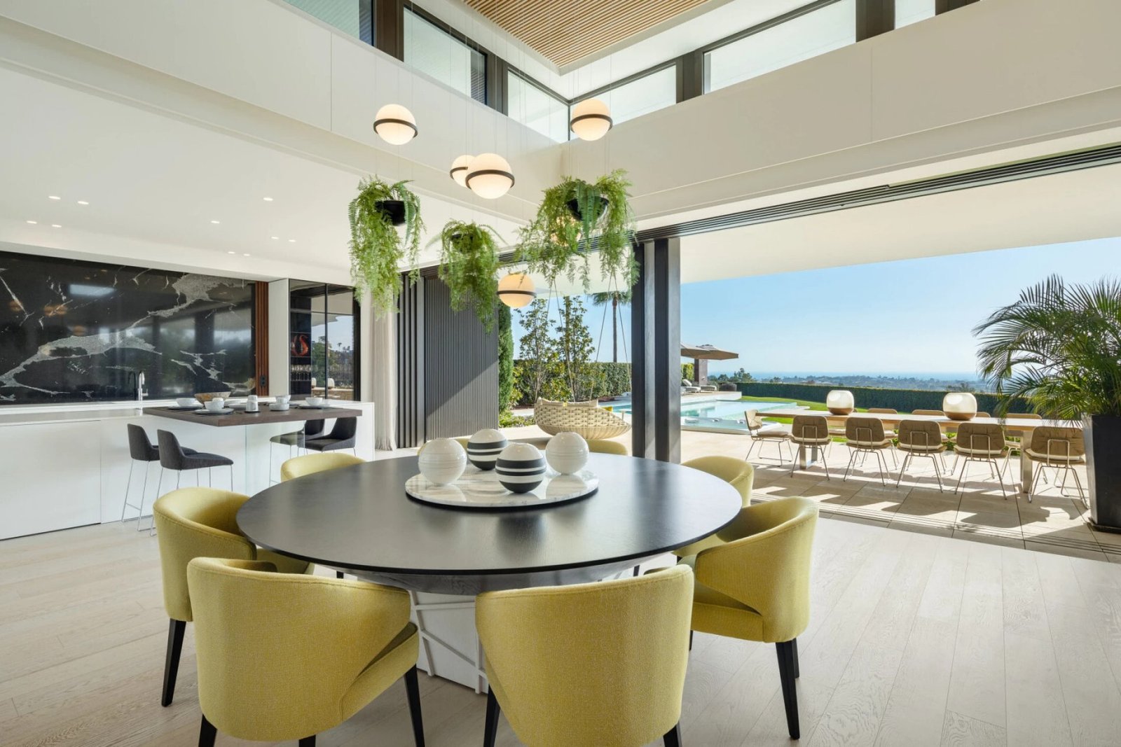 Exclusive Mediterranean Luxury Villa With Breathtaking Views Villa in Marbella, Andalusia, Spain