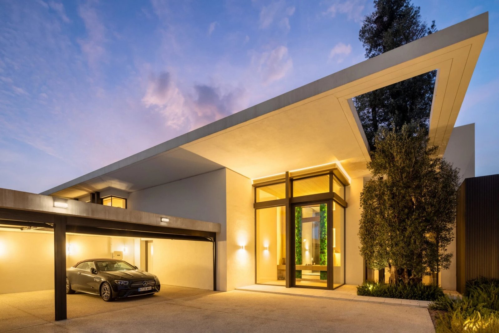 Exclusive Mediterranean Luxury Villa With Breathtaking Views Villa in Marbella, Andalusia, Spain