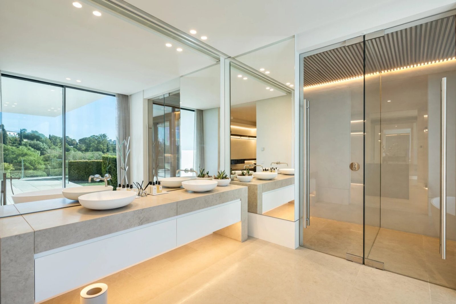 Exclusive Mediterranean Luxury Villa With Breathtaking Views Villa in Marbella, Andalusia, Spain