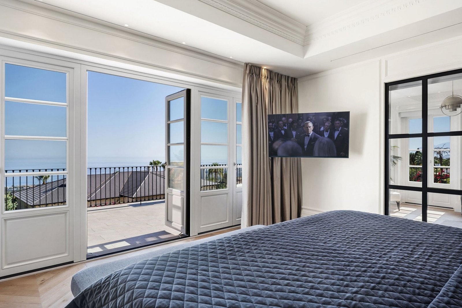 Exquisite Marbella Villa With Panoramic Sea Views And Unrivaled Luxury Amenities Villa in Marbella, Andalusia, Spain