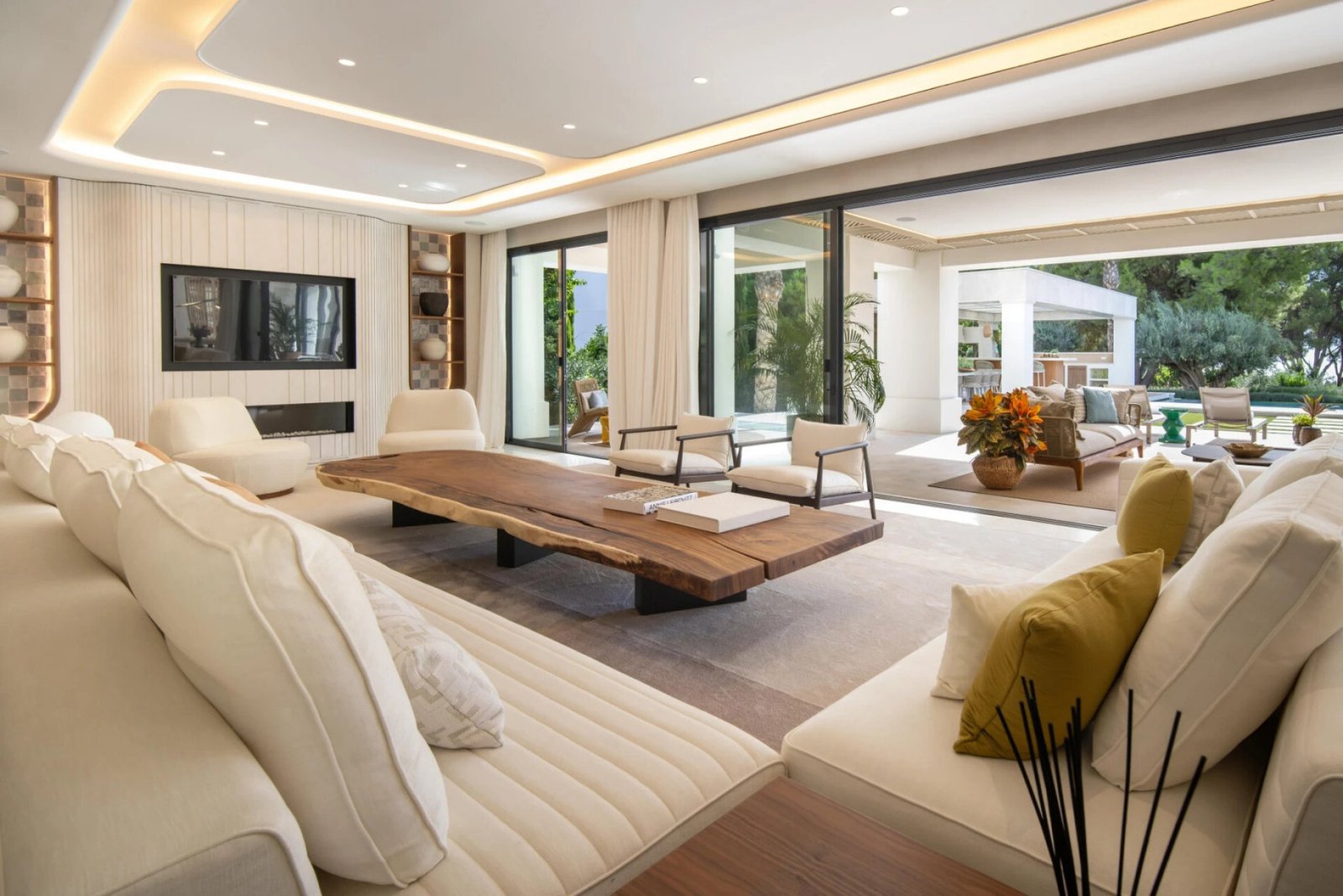 Exquisite Modern Villa In Altos Reales With Breathtaking Views And Luxurious Amenities Villa in Marbella, Andalusia, Spain