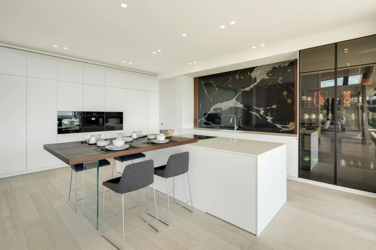 Exclusive Mediterranean Luxury Villa With Breathtaking Views Villa in Marbella, Andalusia, Spain