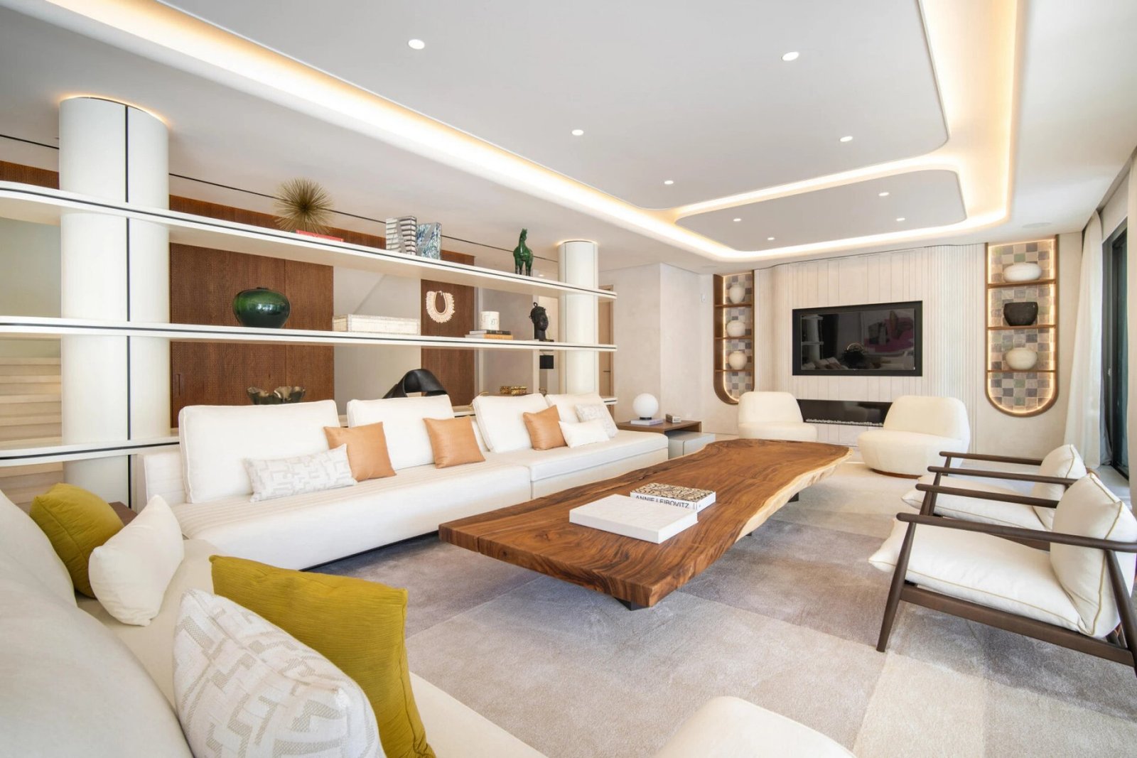 Exquisite Modern Villa In Altos Reales With Breathtaking Views And Luxurious Amenities Villa in Marbella, Andalusia, Spain