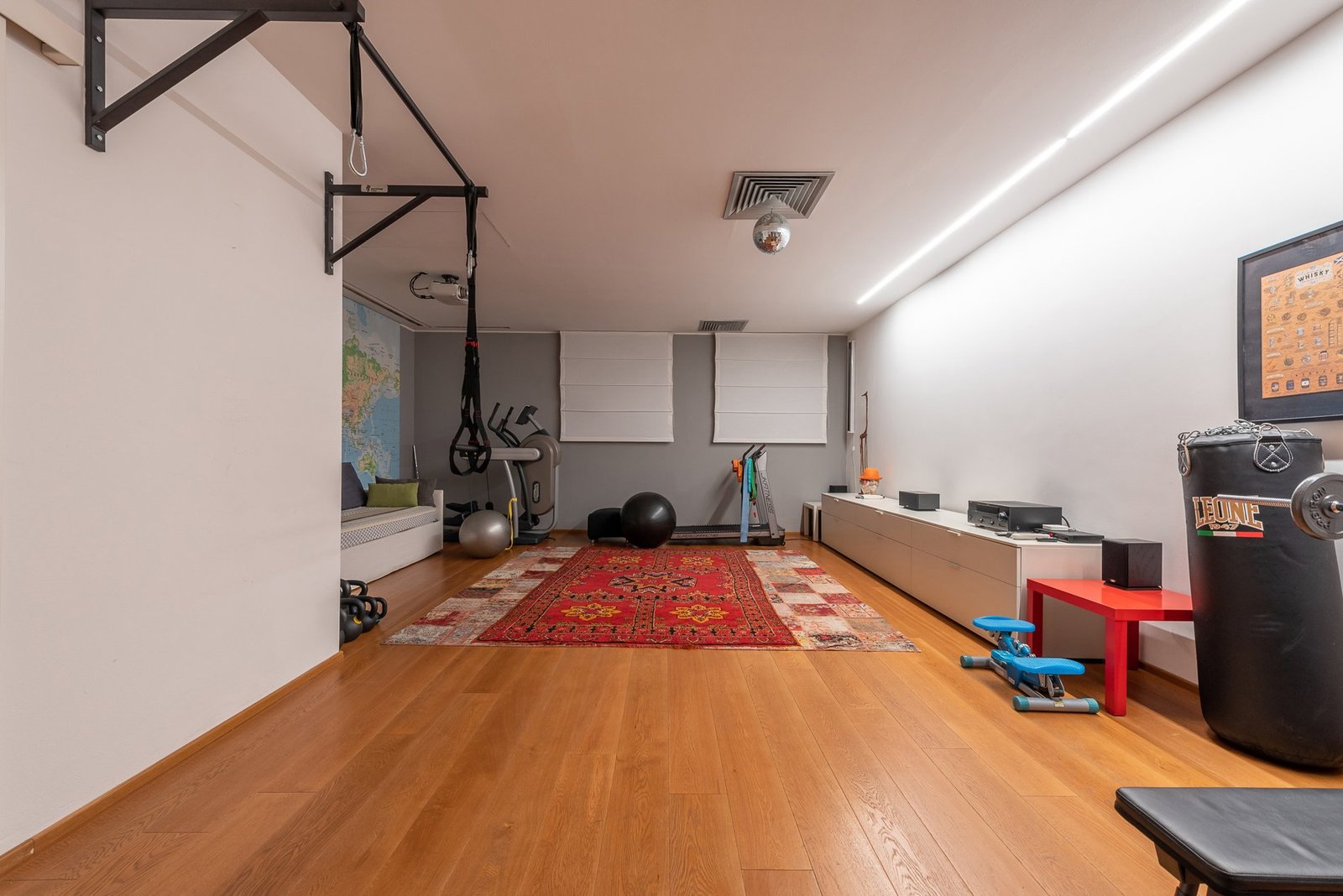 Unique Villa With Private Garden In The Navigli Area Villa in Milan, Lombardy, Italy