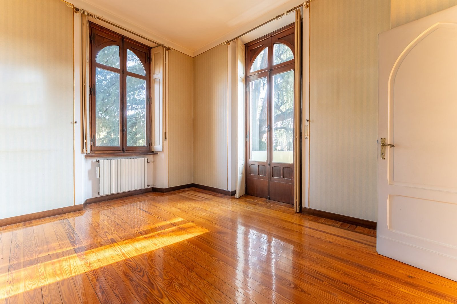Stunning Four Story Period Villa With Private Garden In Milan Villa in Milan, Lombardy, Italy