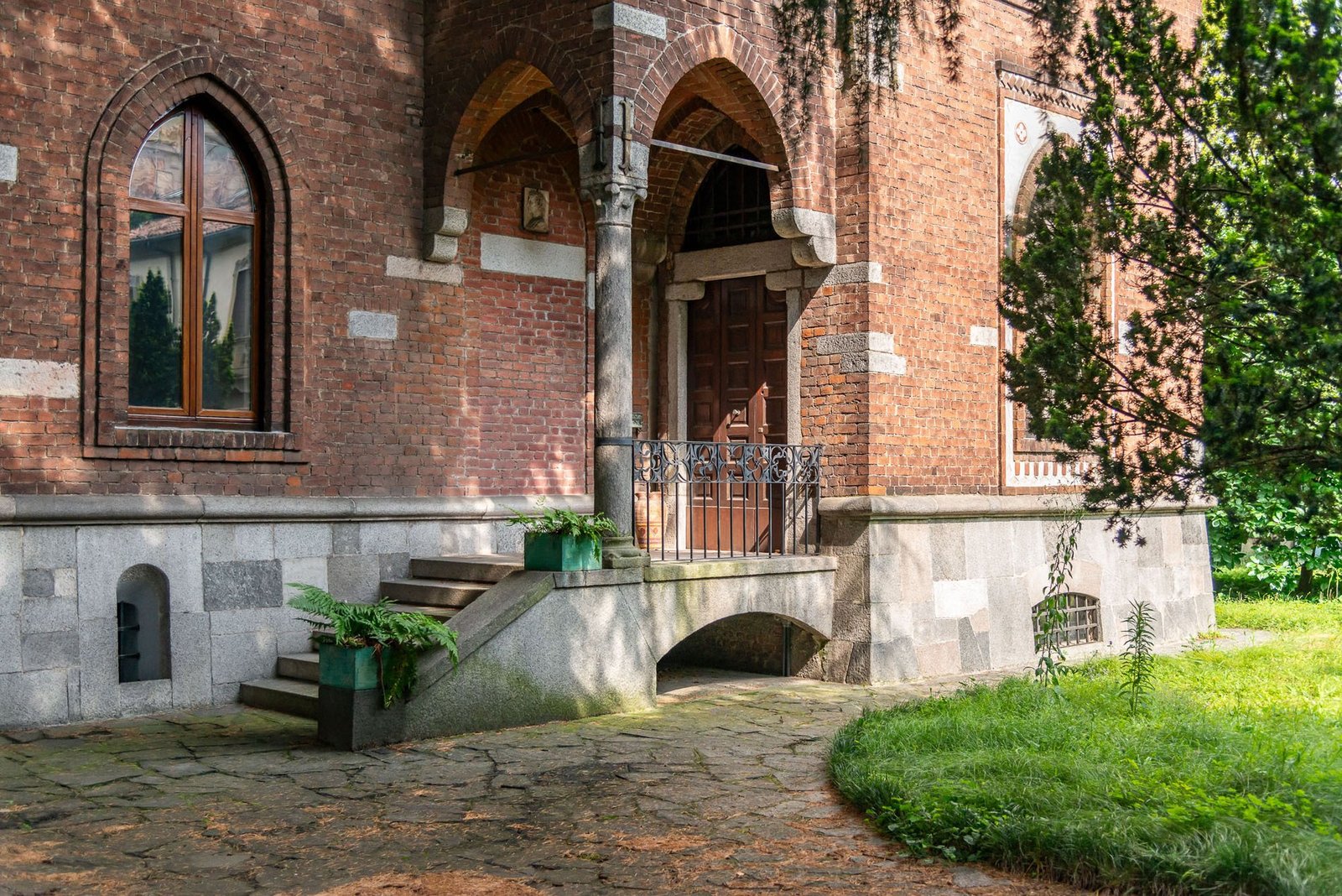 Stunning Four Story Period Villa With Private Garden In Milan Villa in Milan, Lombardy, Italy