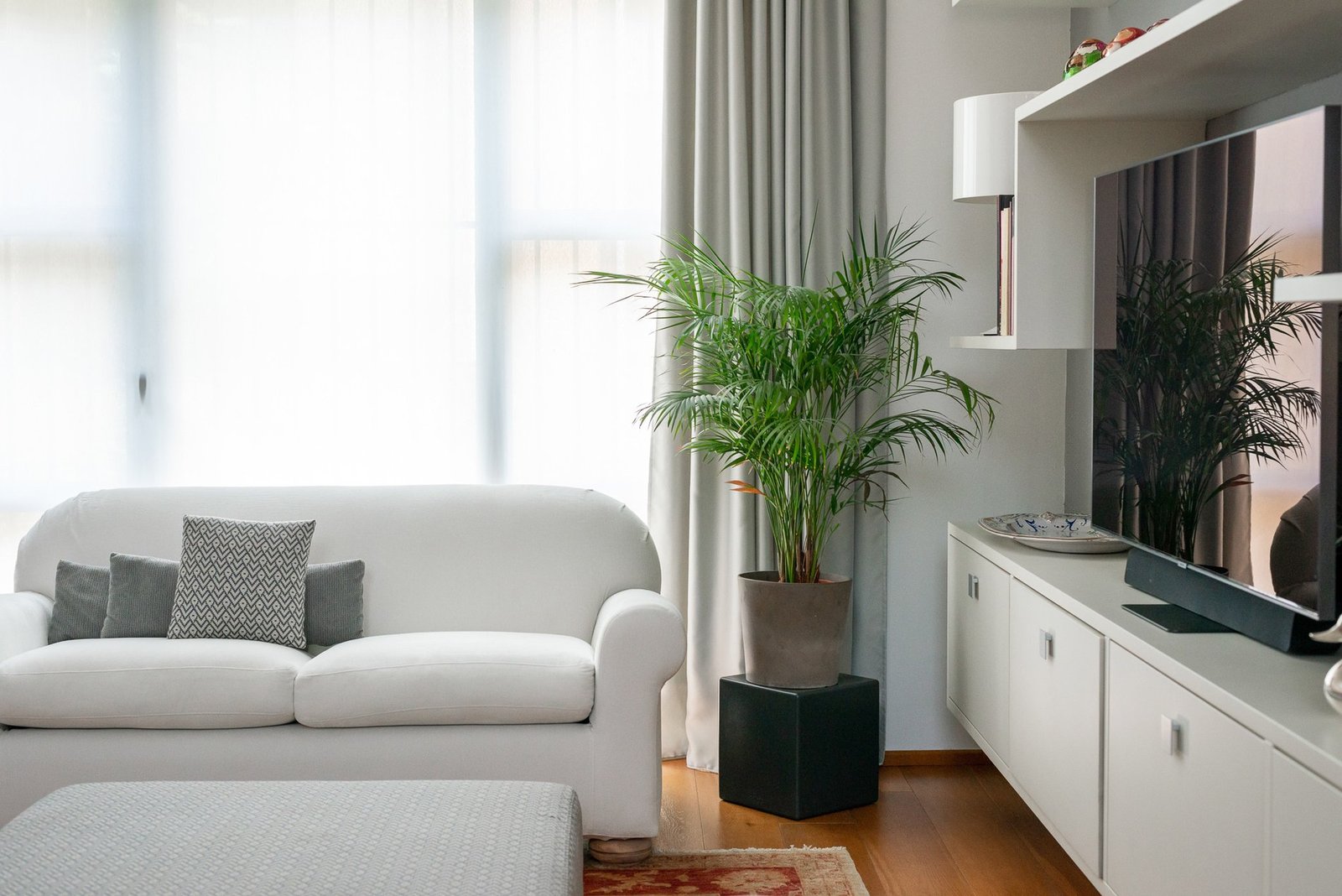 Unique Villa With Private Garden In The Navigli Area Villa in Milan, Lombardy, Italy