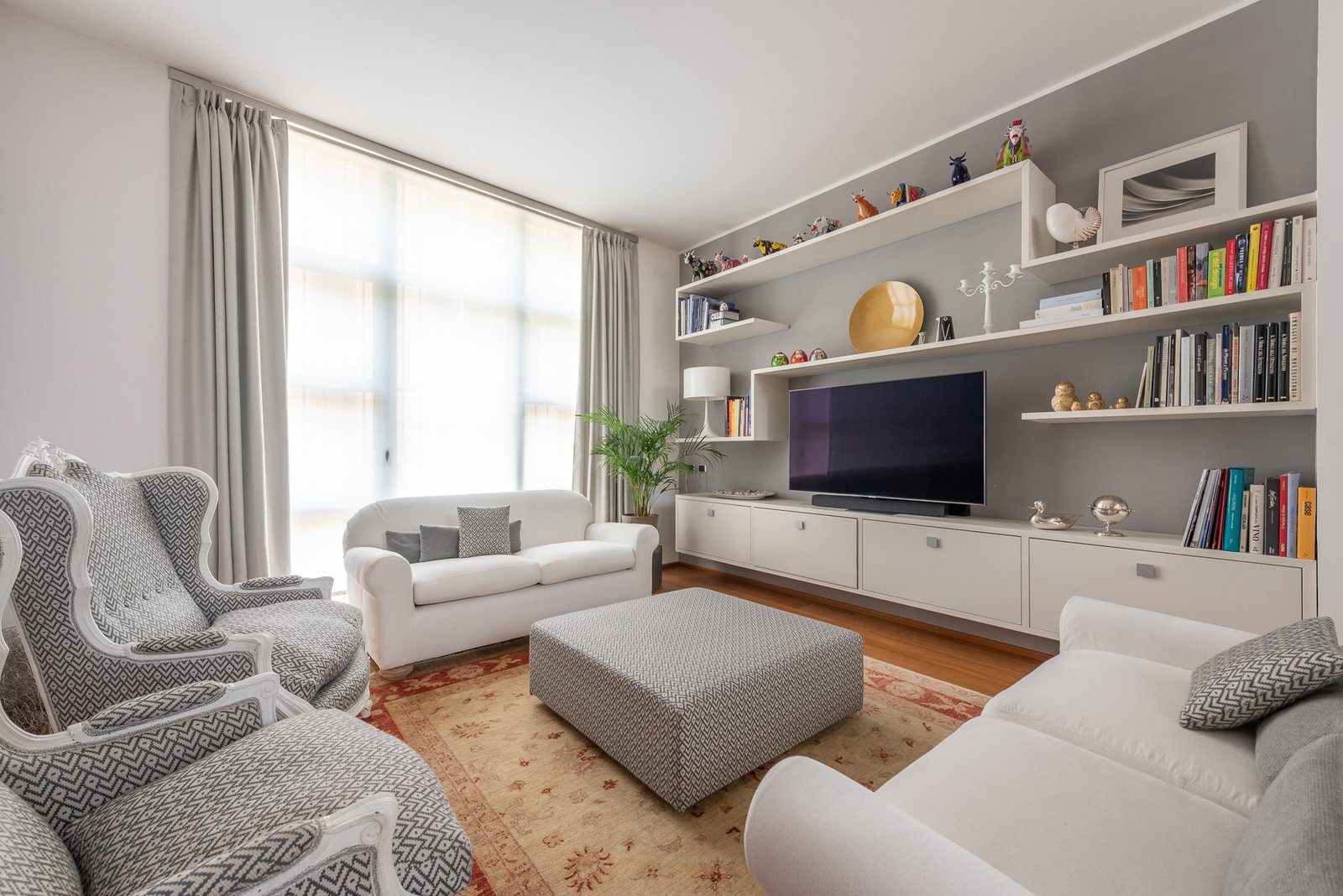 Unique Villa With Private Garden In The Navigli Area Villa in Milan, Lombardy, Italy