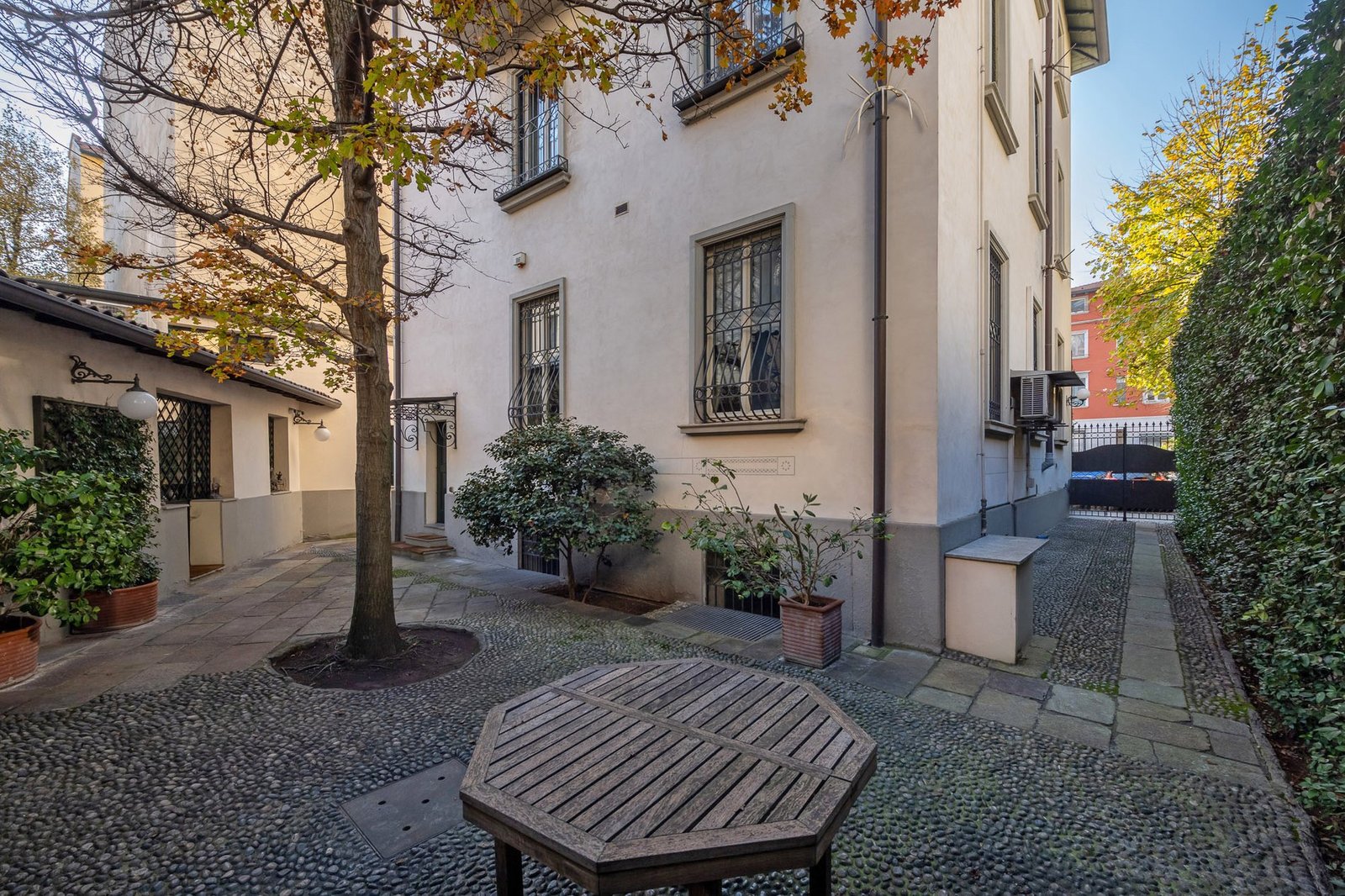 Villa With Dépendance And Private Garden Milano City Life Villa in Milan, Lombardy, Italy