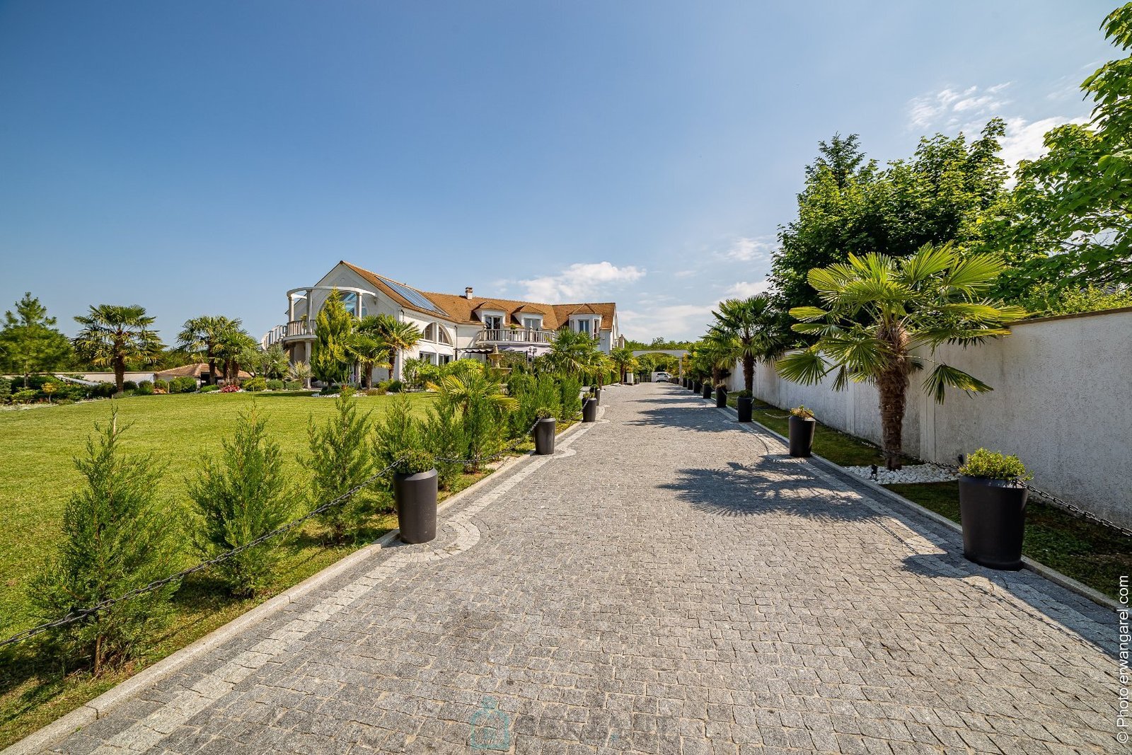 Villa in Morsang-sur-Seine, Île-de-France, France