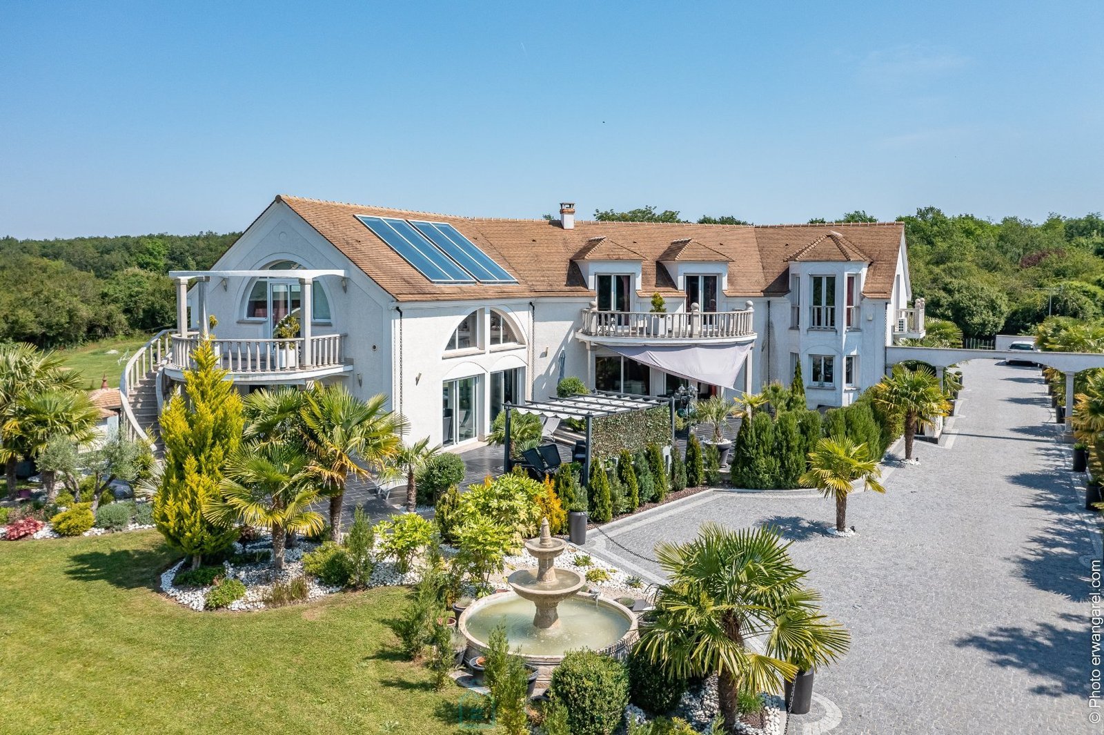 Villa in Morsang-sur-Seine, Île-de-France, France