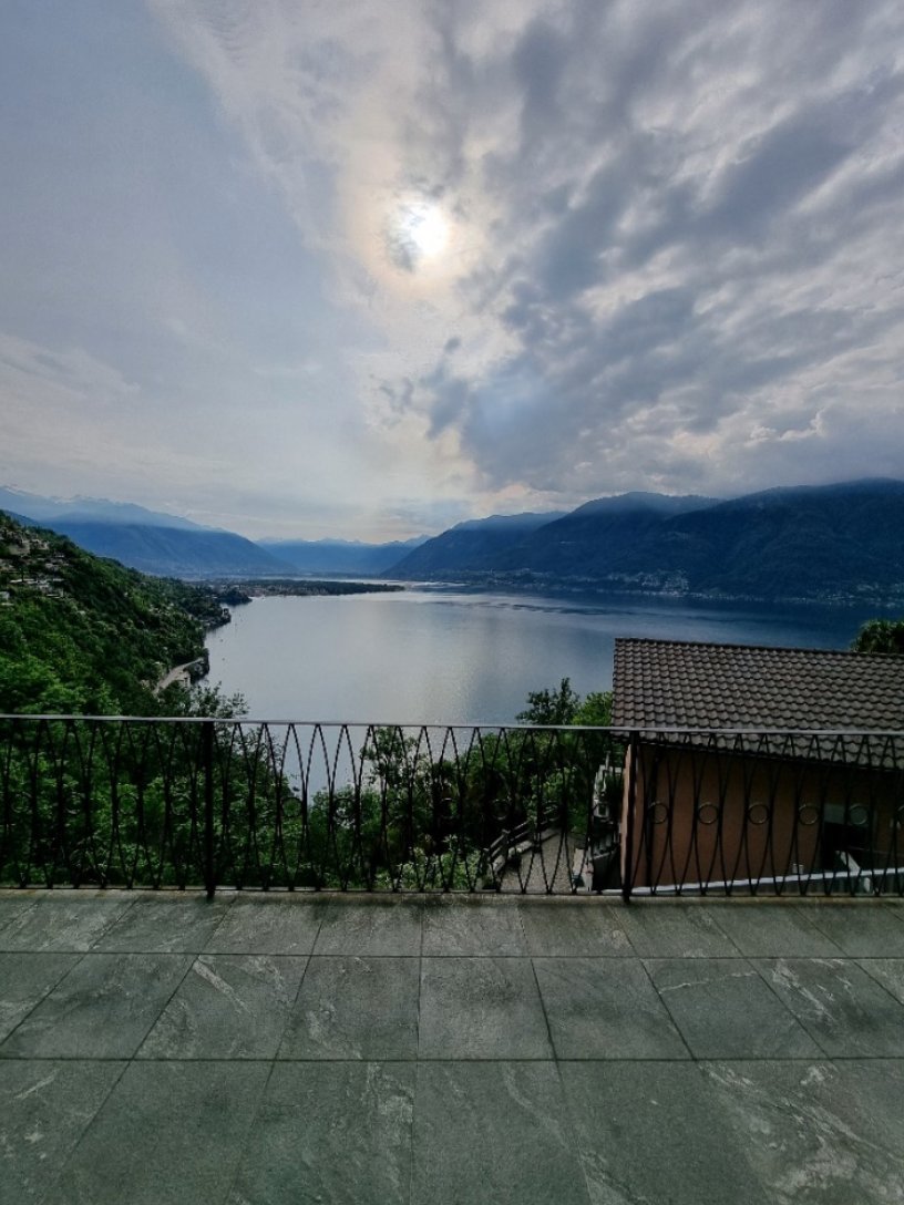 A Rare Gem In Ronco Sopra Ascona! Villa in Ronco sopra Ascona, Ticino, Switzerland