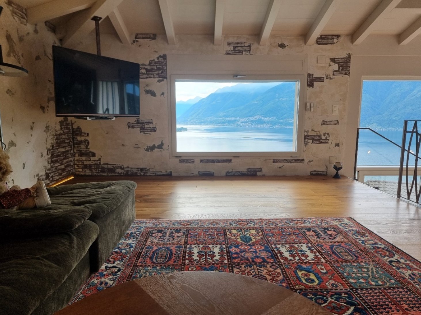 A Rare Gem In Ronco Sopra Ascona! Villa in Ronco sopra Ascona, Ticino, Switzerland