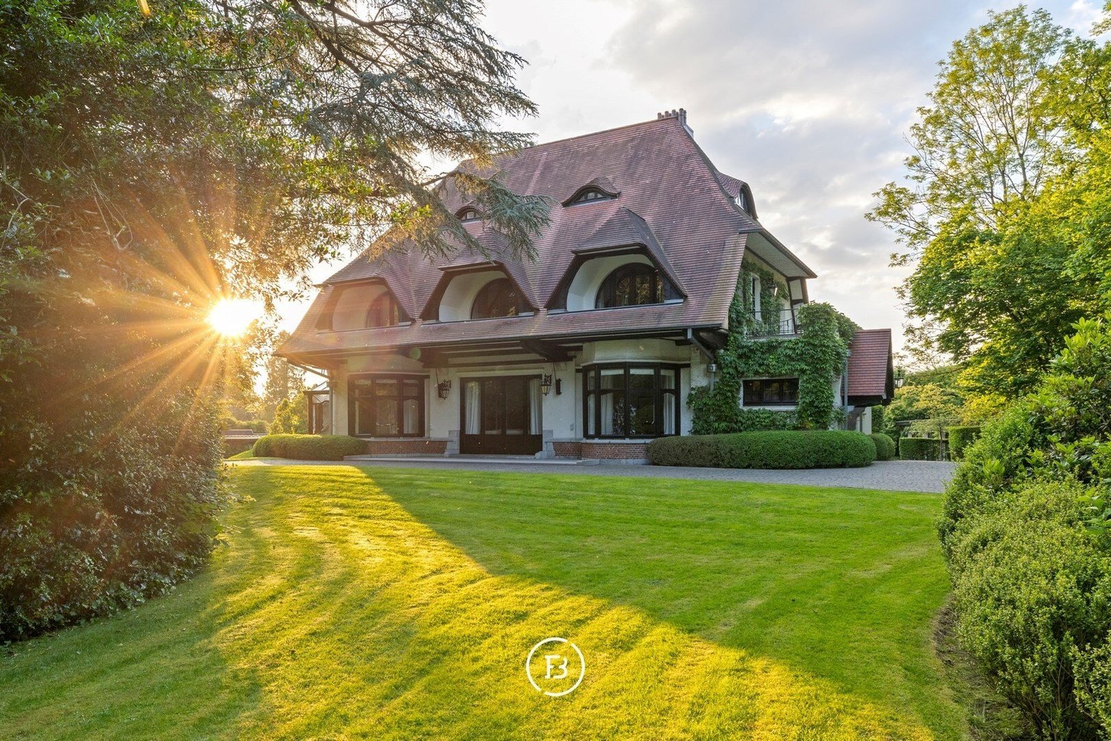 Villa Maas Villa in Sint-Genesius-Rode, Flanders, Belgium