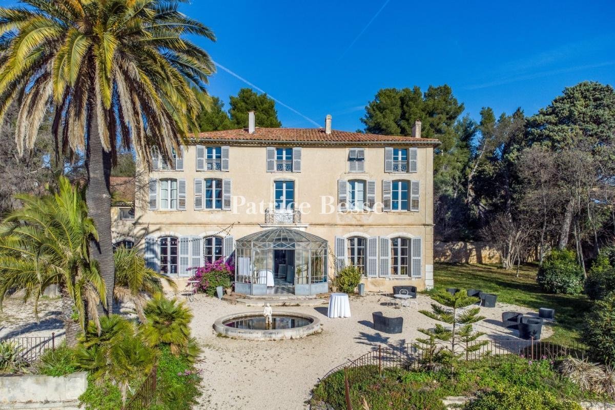 Villa in Toulon, Provence Alpes Côte D’azur, France