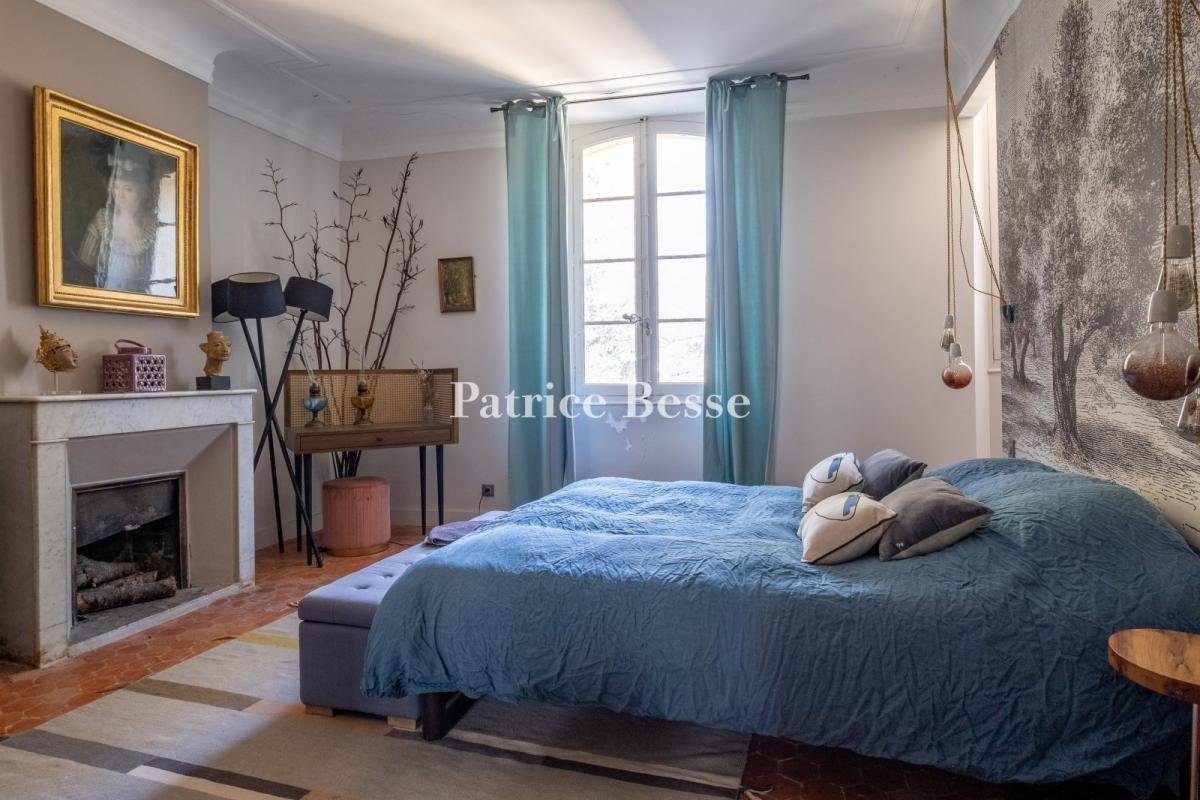 Villa in Toulon, Provence Alpes Côte D’azur, France