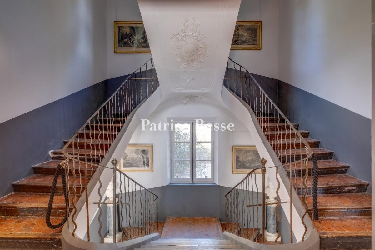 Villa in Toulon, Provence Alpes Côte D’azur, France