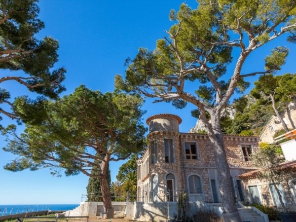 Villa in Villefranche-sur-Mer, Provence-Alpes-Côte d'Azur, France
