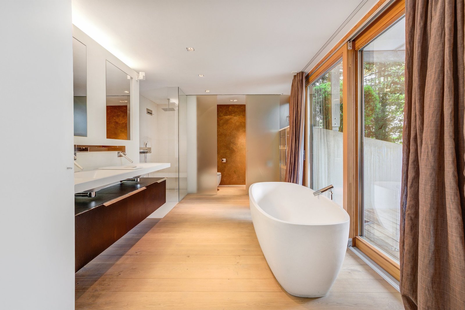 Dream Villa In Perfection. With Pool, Jetty & Buoy. Villa in Wörthsee, Bavaria, Germany