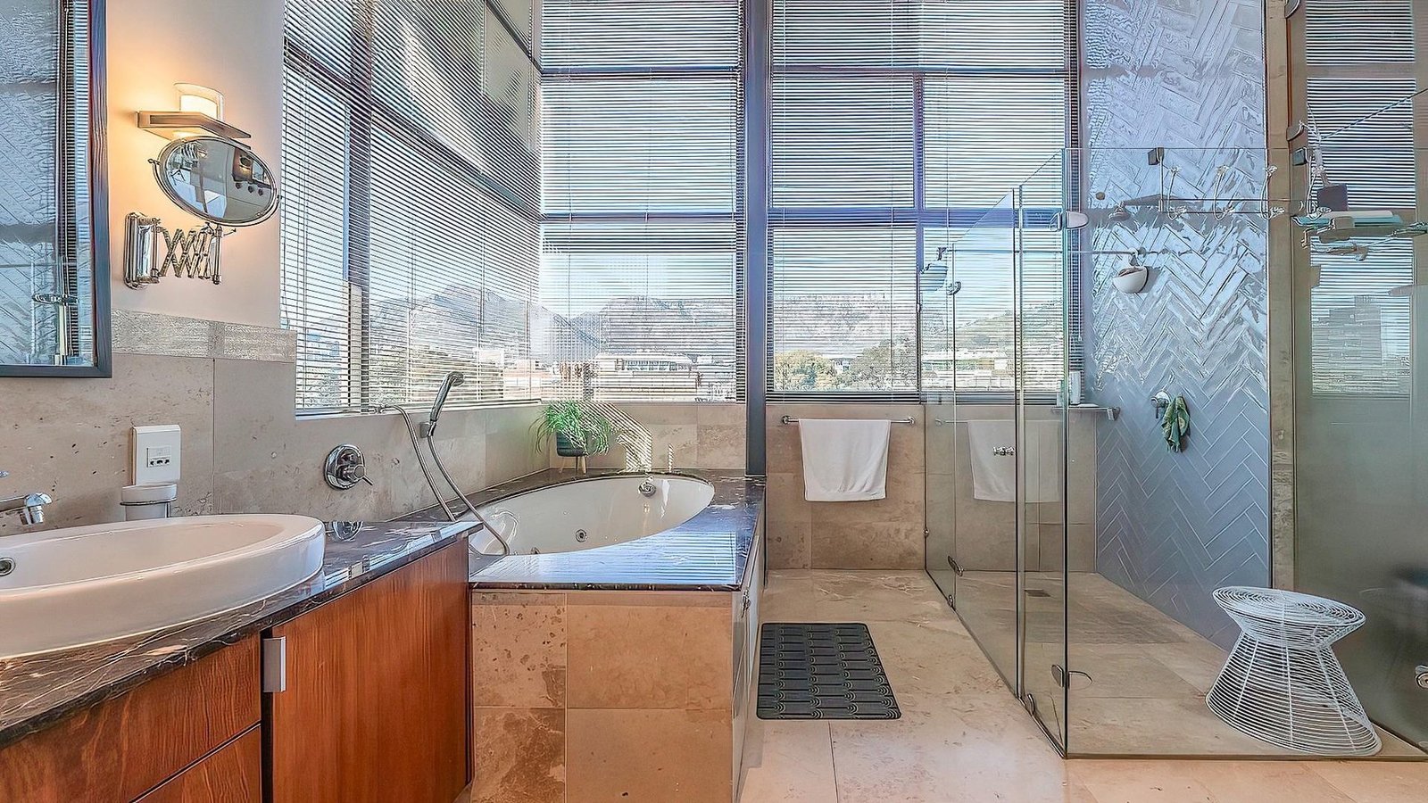 Apartment Cape Town Apartment in Cape Town, Western Cape, South Africa 1 - 16120575