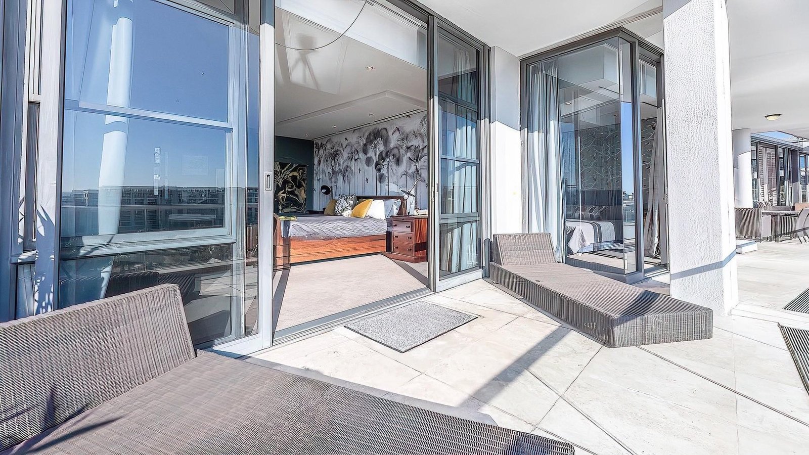 Apartment Cape Town Apartment in Cape Town, Western Cape, South Africa 1 - 16120575