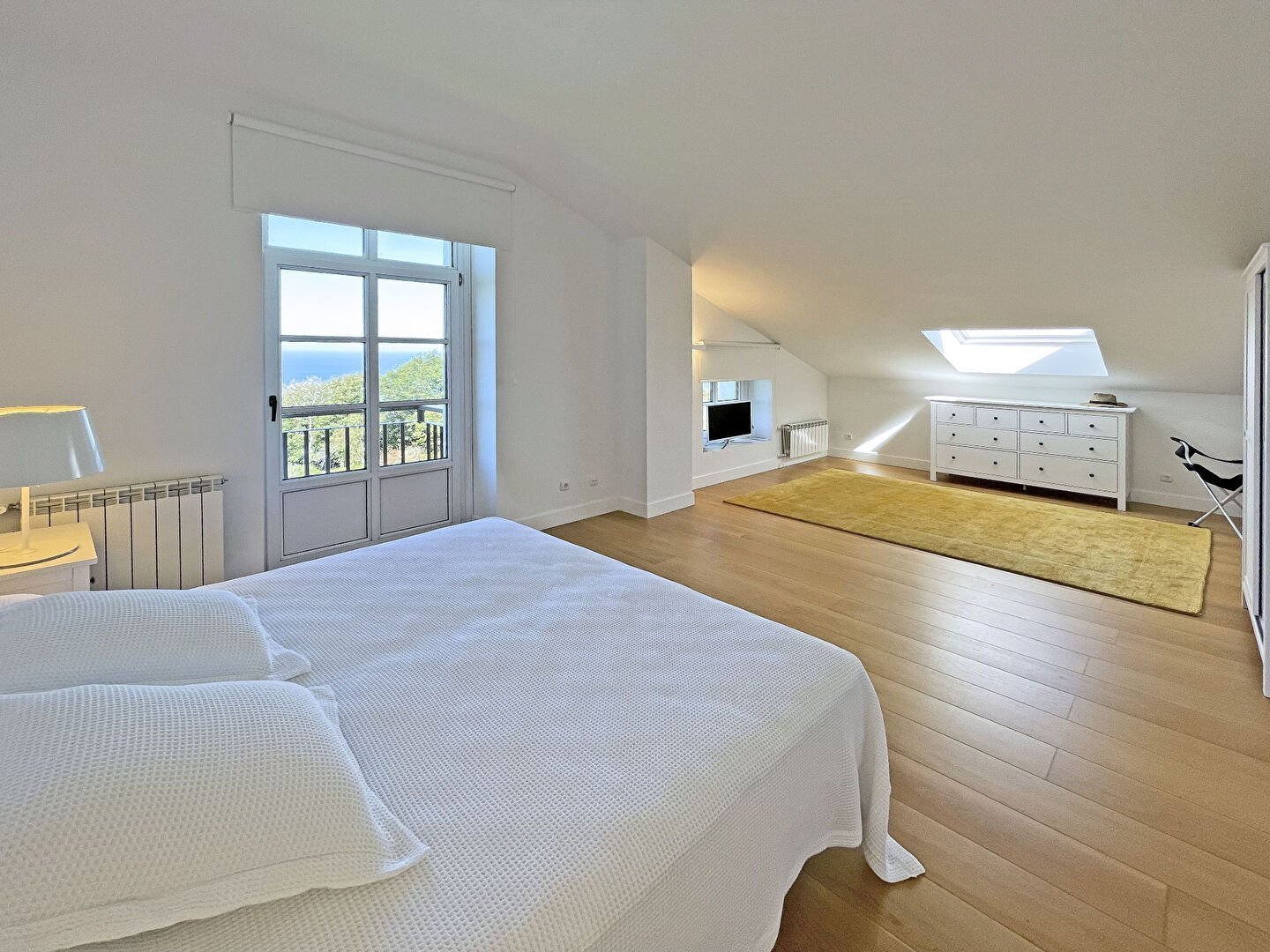 San Sebastián / Mont Igueldo: 184 M2 Apartment In The Heart Of A Historic Villa Apartment in Centro, Donostia-San Sebastian, Spain 1 - 16012787