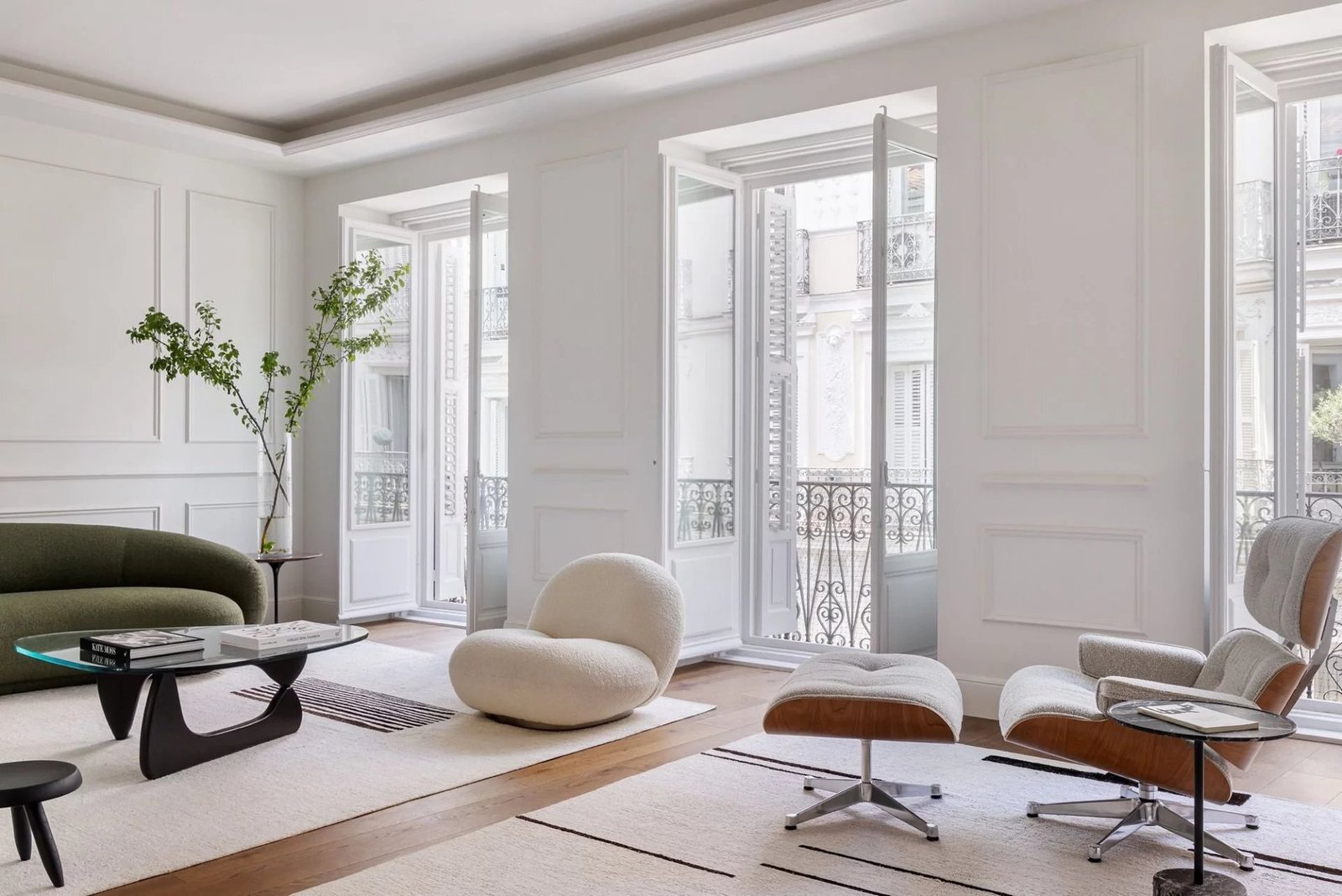 Exclusive Property In Calle Villalar, Just A Few Steps Away From El Retiro Apartment in Centro, Madrid, Spain 1 - 14387843