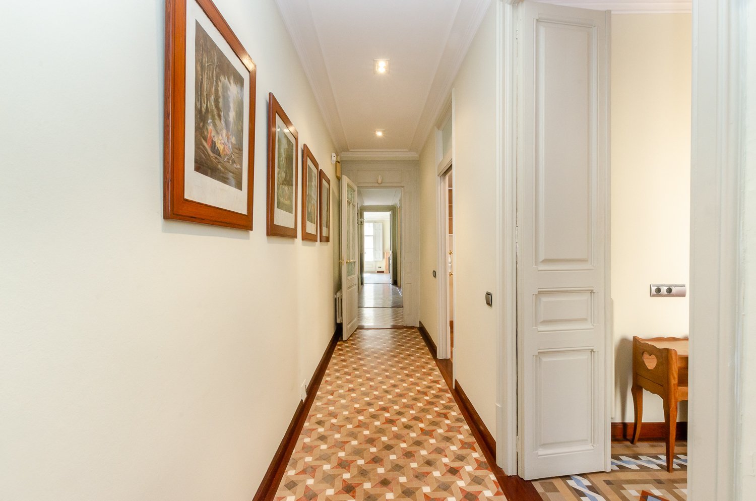Exclusive Property For Sale Next To Diagonal Barcelona Apartment in Eixample, Barcelona, Spain 1 - 15484313