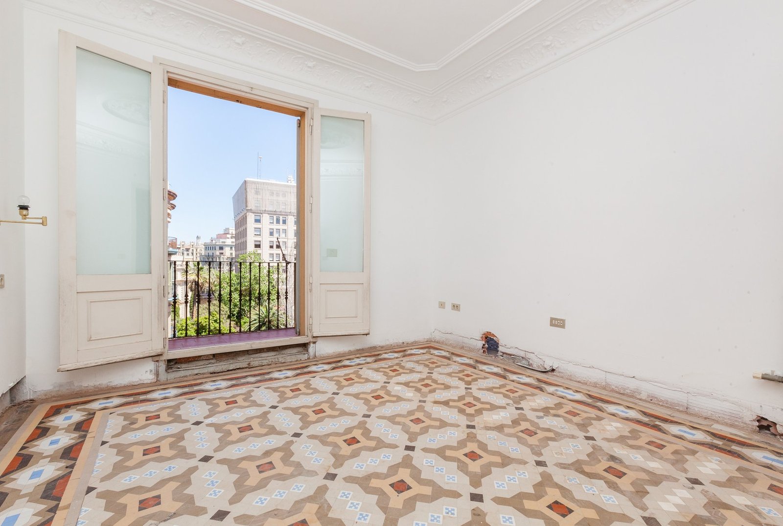 Exclusive Property For Sale Next To Diagonal Barcelona Apartment in Eixample, Barcelona, Spain 1 - 15484313