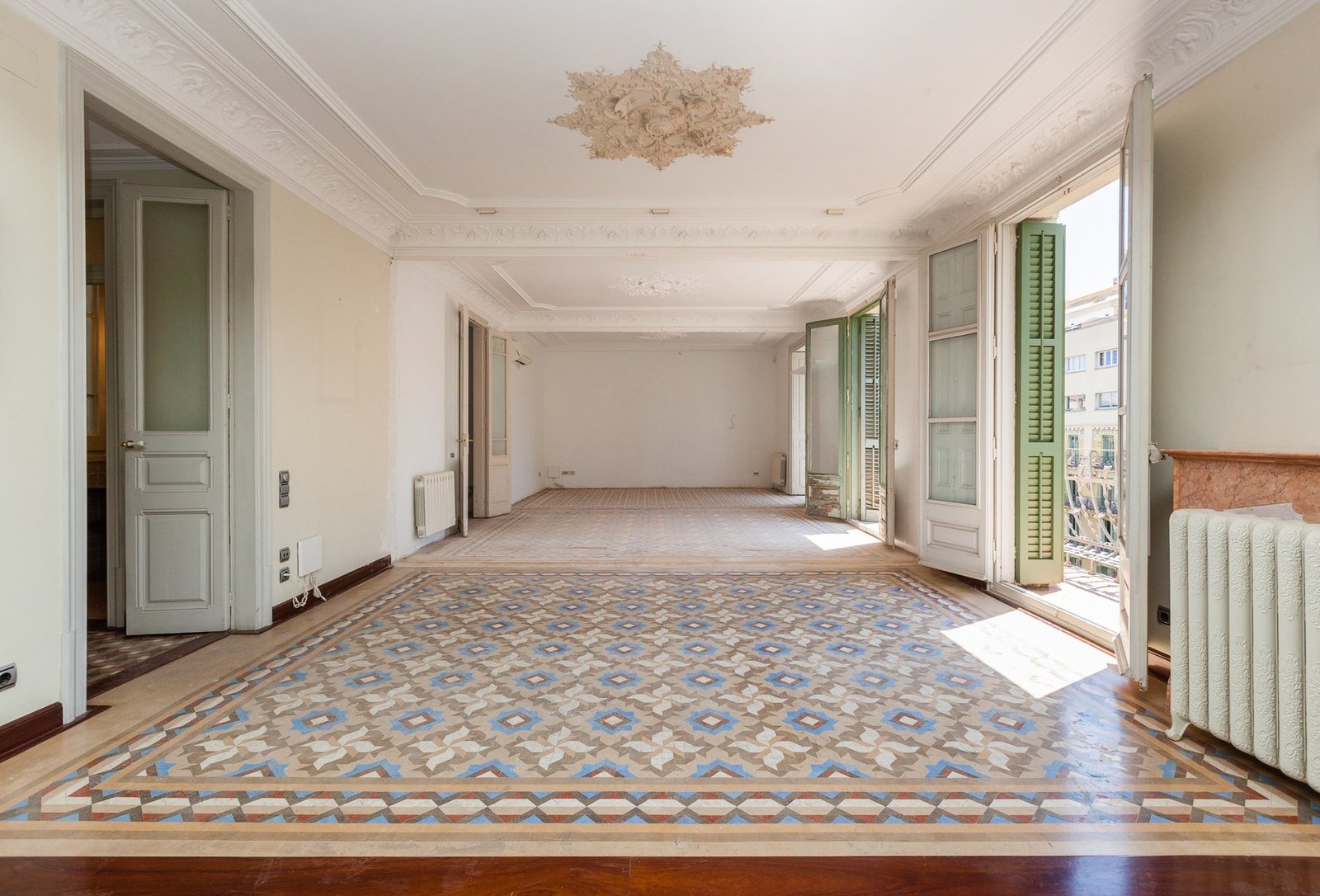 Exclusive Property For Sale Next To Diagonal Barcelona Apartment in Eixample, Barcelona, Spain 1 - 15484313