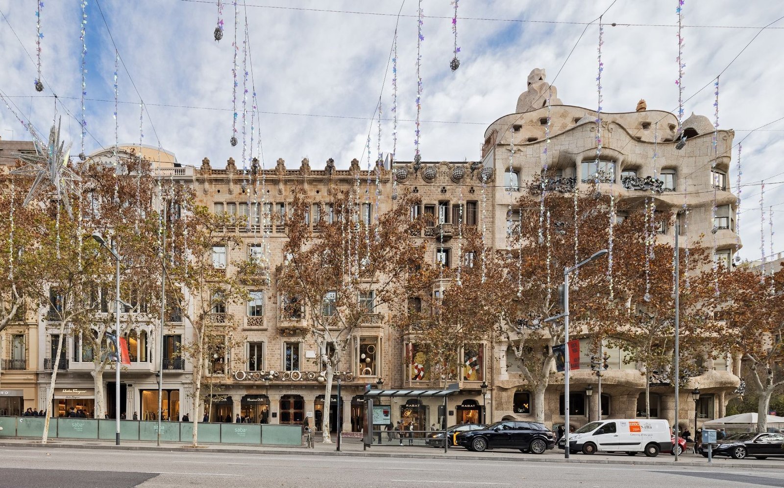 Off Market Paseo De Gracia Apartment in Eixample, Barcelona, Spain 1 - 16095564