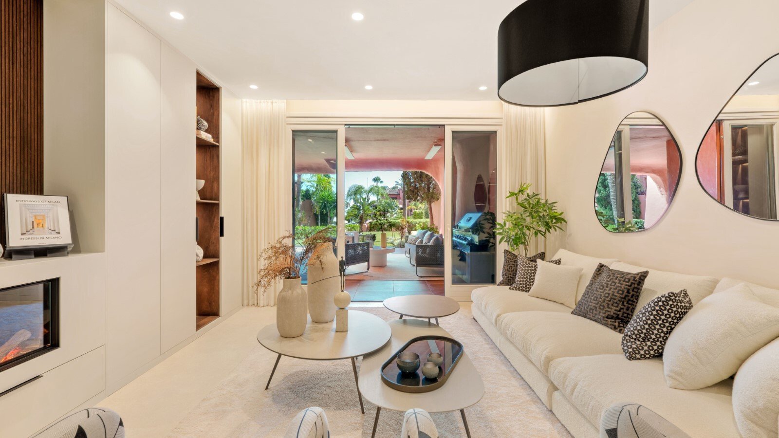 Luxury South Facing 3 Bedroom And 3 Bathroom Ground Floor Apartment In Costalita, Estepona. Apartment in Estepona, Andalusia, Spain 1 - 16331024