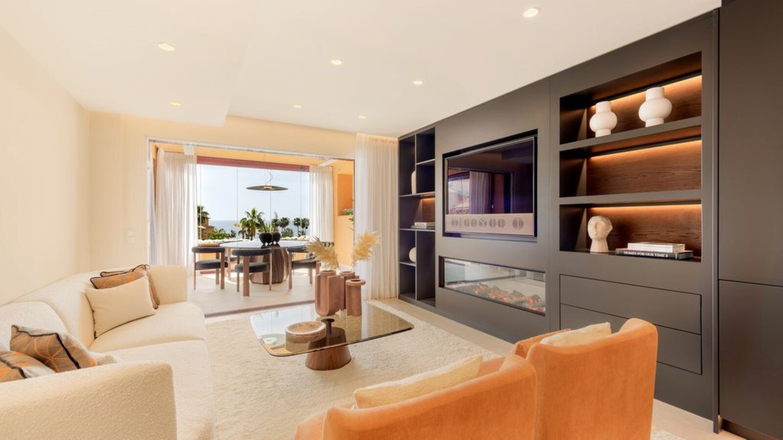 Elegant Apartment Complex With Unique Sea Views In Estepona Apartment in Estepona, Andalusia, Spain 1 - 16331039