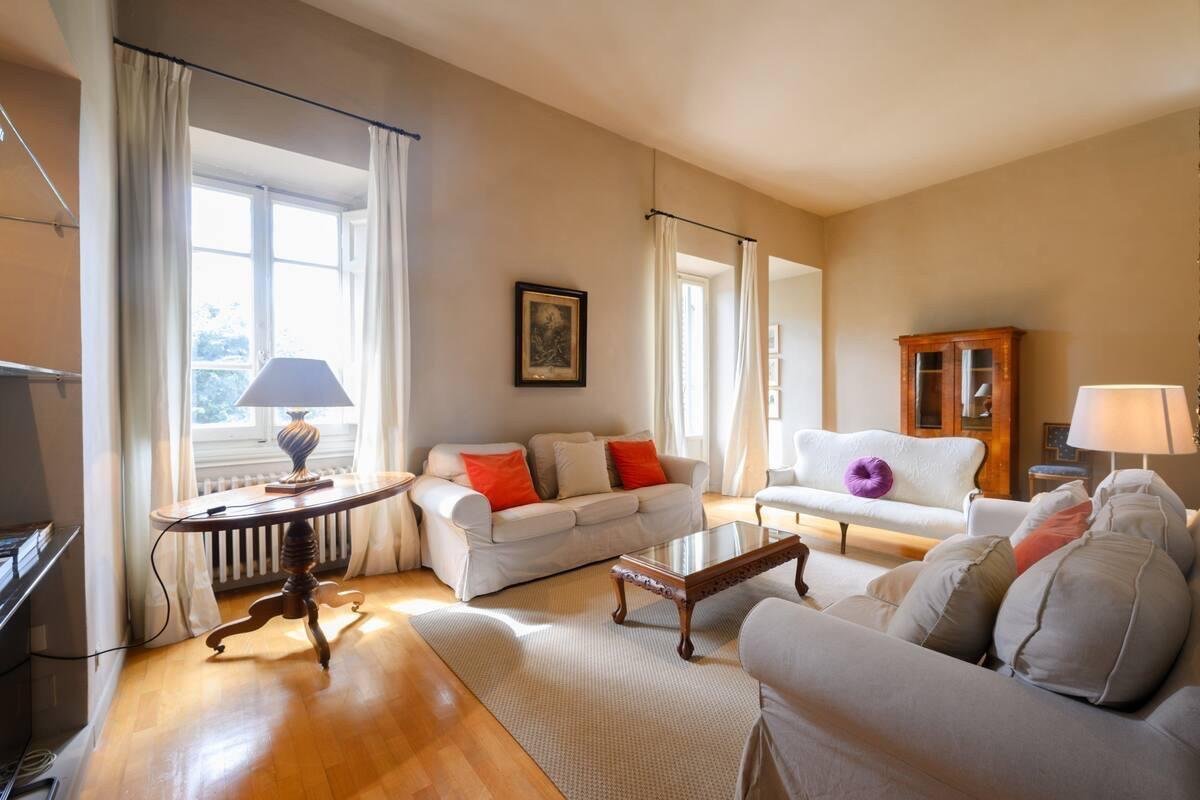 Appartamento Signorile Con Terrazzo In Via Gino Capponi Apartment in Florence, Tuscany, Italy 1 - 15881781