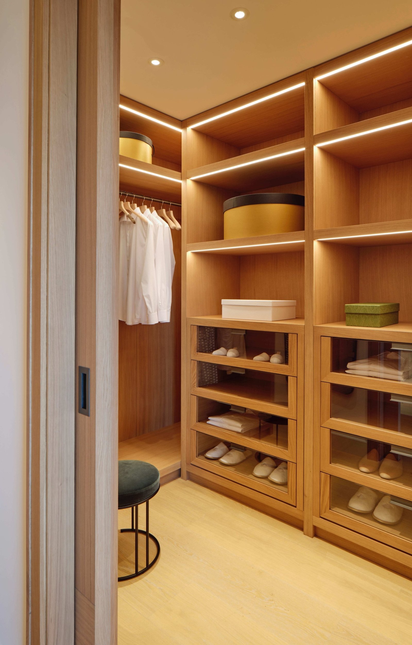 2 Bedroom And Office Luxury Apartment In Passeig De Gràcia 111 (Mandarin Oriental Residences) Apartment in Gracia, Barcelona, Spain 1 - 15729086