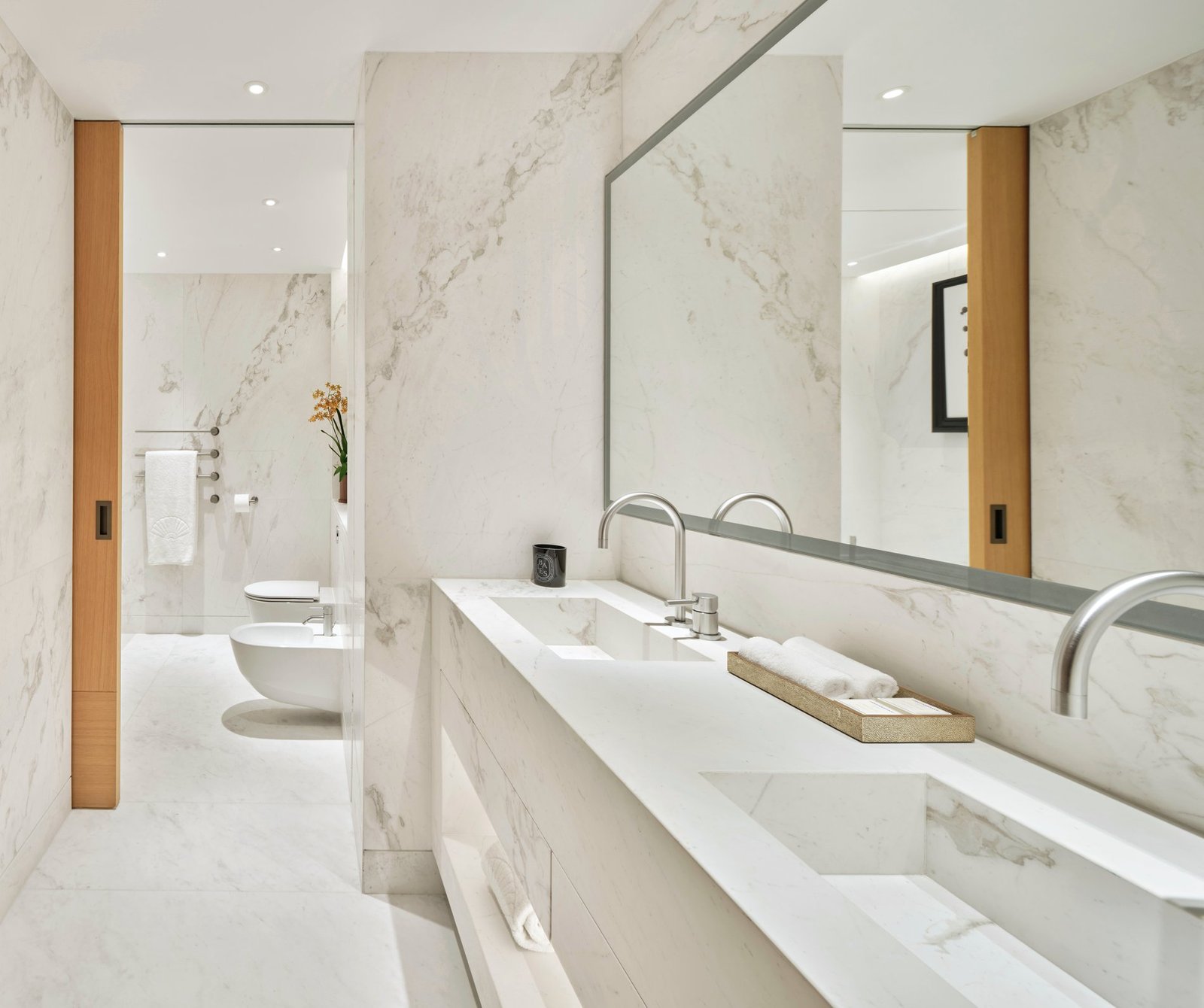 2 Bedroom And Office Luxury Apartment In Passeig De Gràcia 111 (Mandarin Oriental Residences) Apartment in Gracia, Barcelona, Spain 1 - 15729086