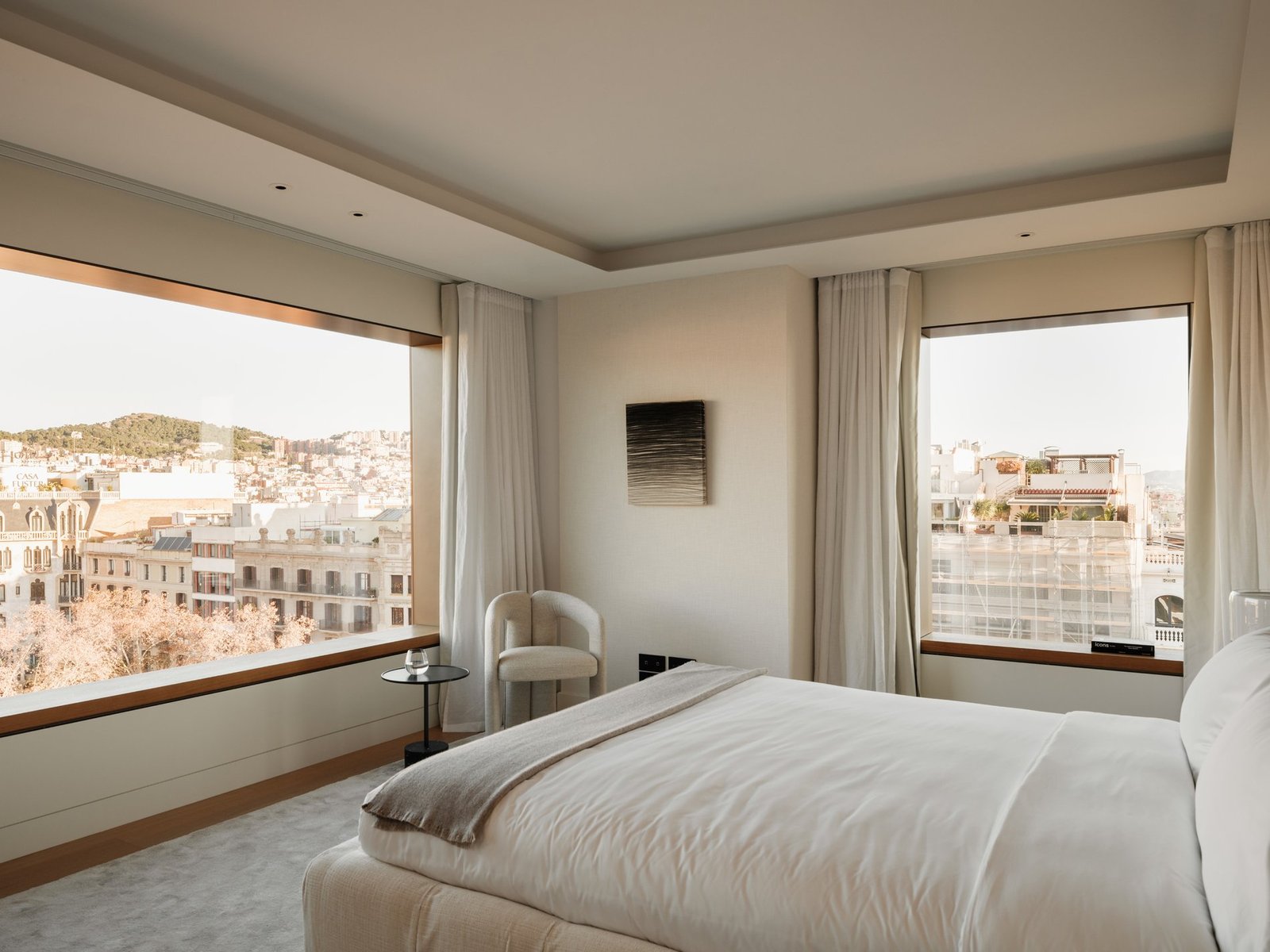 2 Bedroom Luxury Apartment In Passeig De Gràcia 111 (Mandarin Oriental Residences) Apartment in Gracia, Barcelona, Spain 1 - 15729379