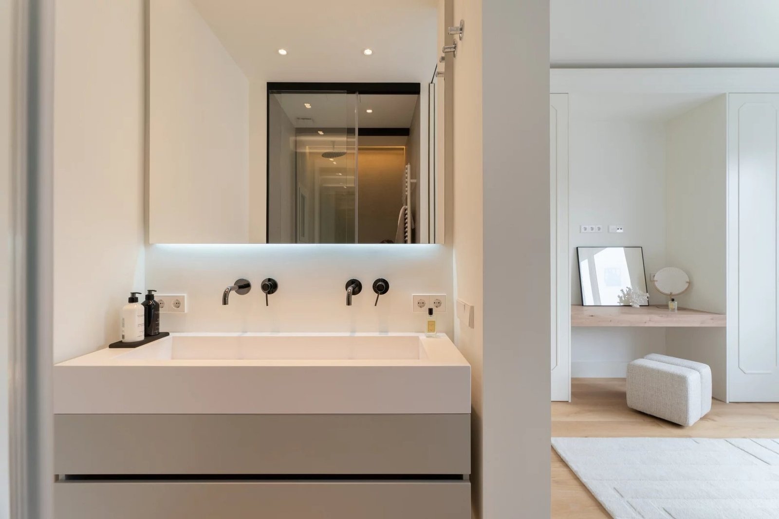 Unique And Exclusive Apartment Right In Front Of The Prado Museum Apartment in Retiro, Madrid, Spain 1 - 15253003